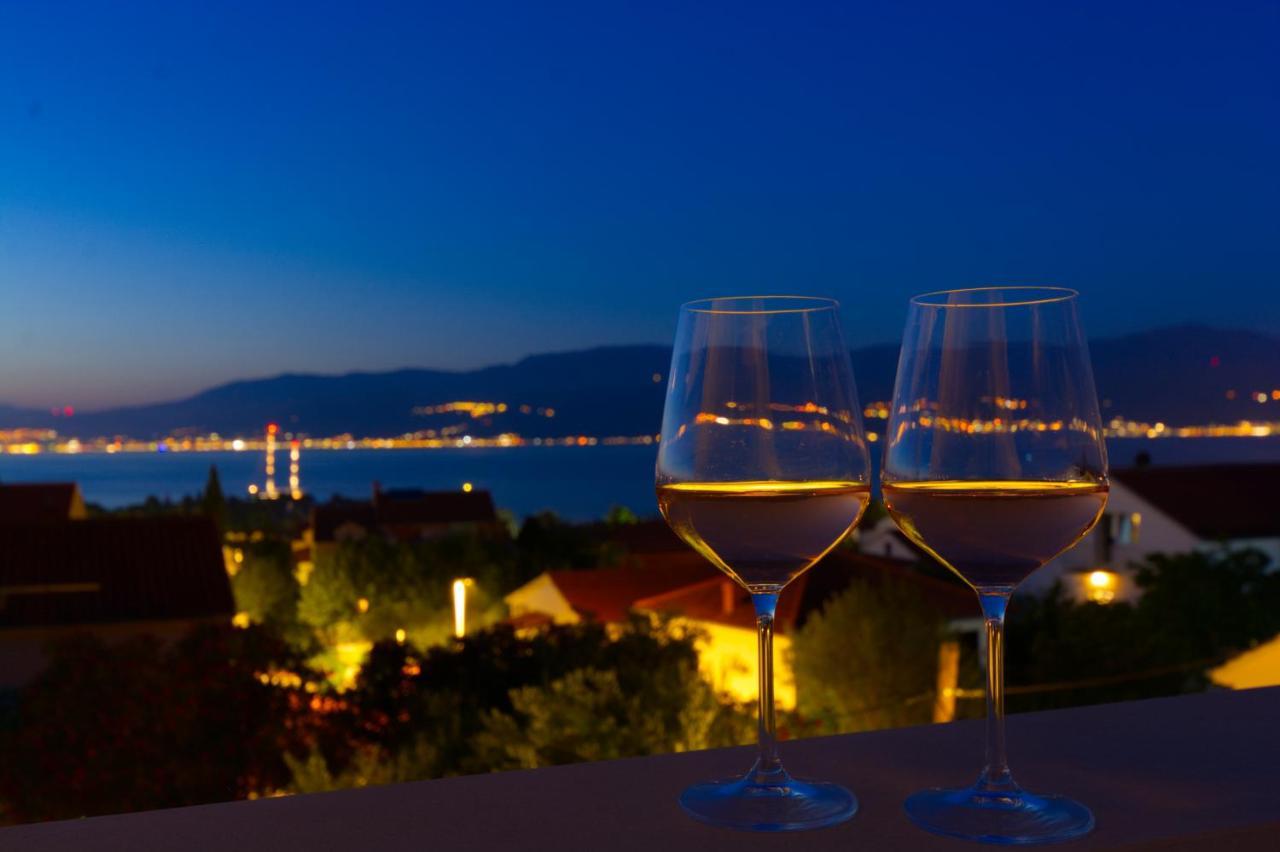 Apartments Residence Sunce Supetar - Cozy Base To Stay And Explore Island Brac Free Parking Exterior photo