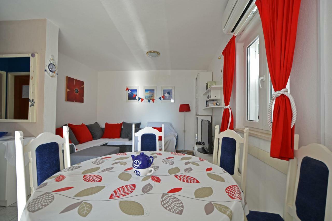Apartments Residence Sunce Supetar - Cozy Base To Stay And Explore Island Brac Free Parking Exterior photo