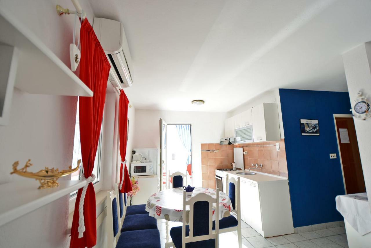 Apartments Residence Sunce Supetar - Cozy Base To Stay And Explore Island Brac Free Parking Exterior photo