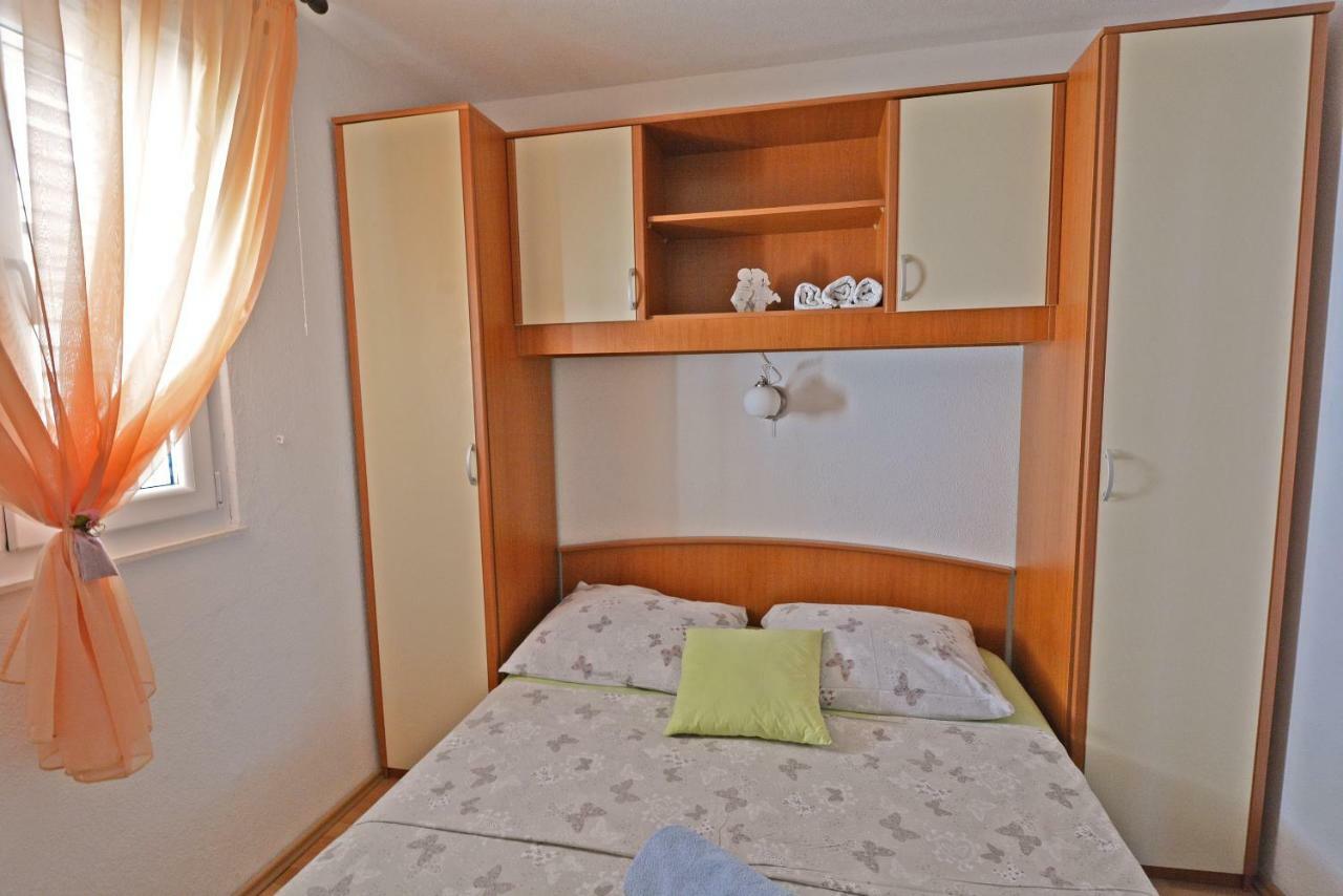 Apartments Residence Sunce Supetar - Cozy Base To Stay And Explore Island Brac Free Parking Exterior photo