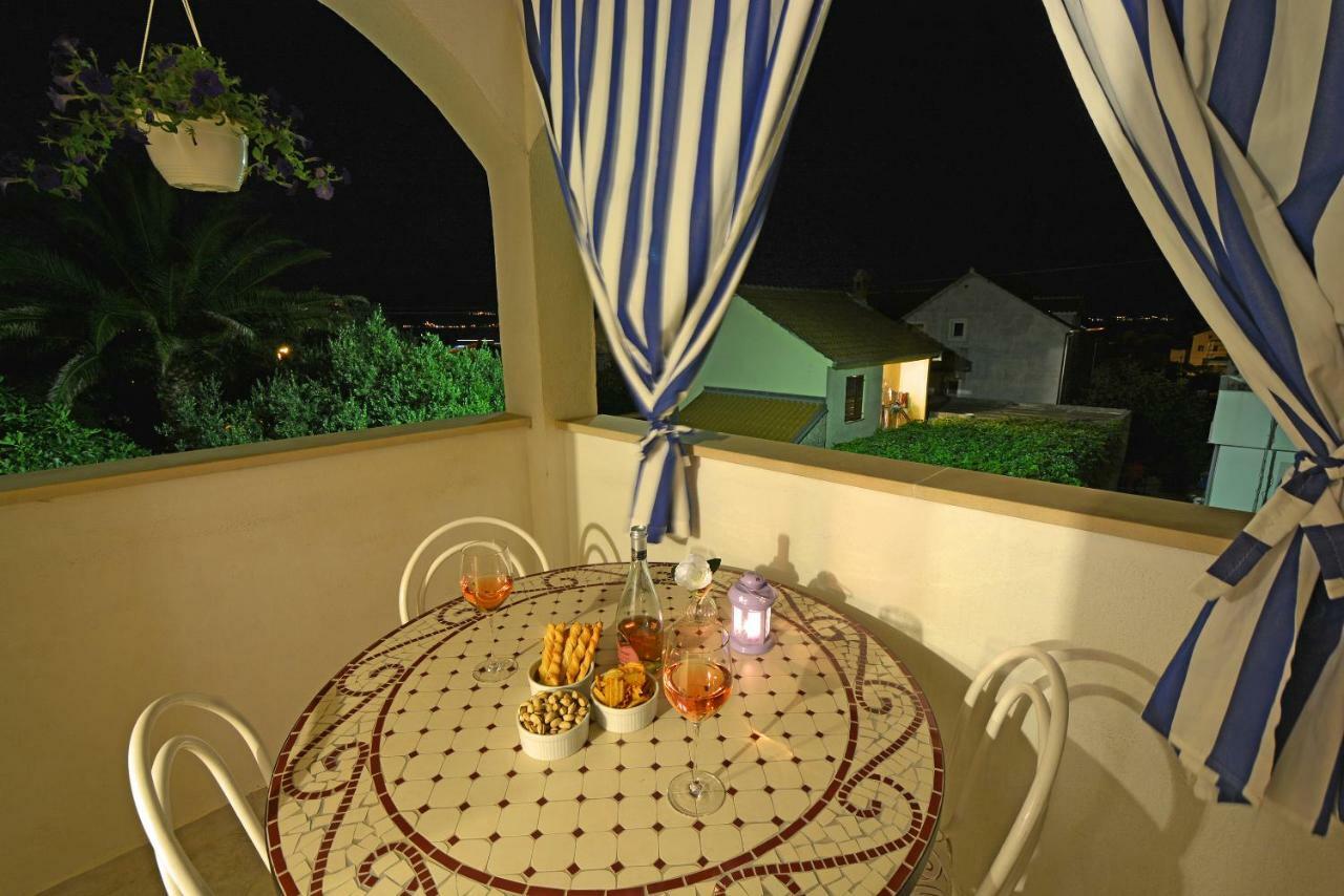 Apartments Residence Sunce Supetar - Cozy Base To Stay And Explore Island Brac Free Parking Exterior photo